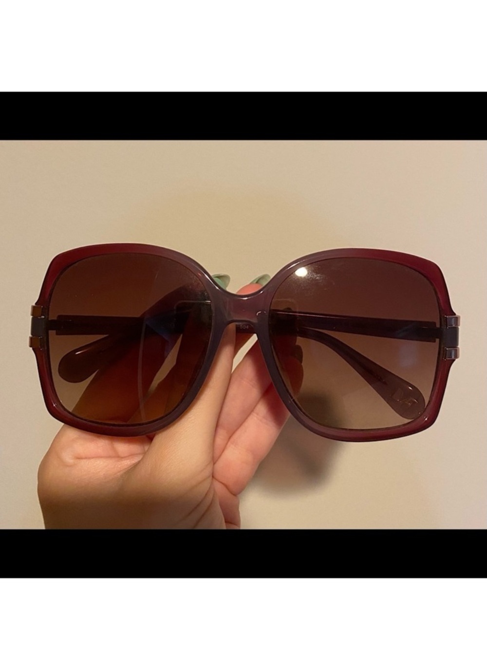 Diane Von Furstenburg Women's Oversized Vintage Sunglasses, excellent